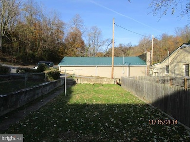 115 W B St, Brunswick, MD 21716 - photo 4