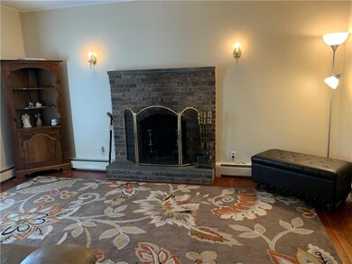 Dining Room/2nd Living Room