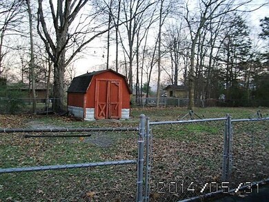 1306 Glenoaks Rd, Shelbyville, TN 37160 - photo 4