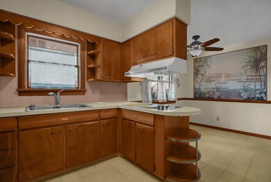 Eat In Kitchen