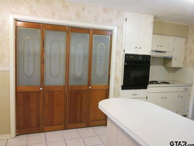 820 820 Wilma, Tyler, TX 75701 - photo 5