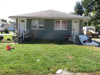 2135-2137 Myrtle