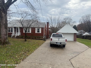 1818 Lewiston Dr, Louisville, KY 40216 - photo 2