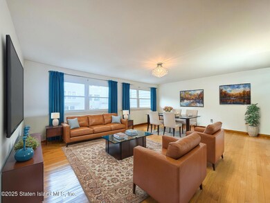 IMG_9093 - Living Room - Standard - 2