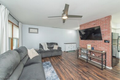139 Maple Ave unit 104, Rahway, NJ 07065 - photo 3