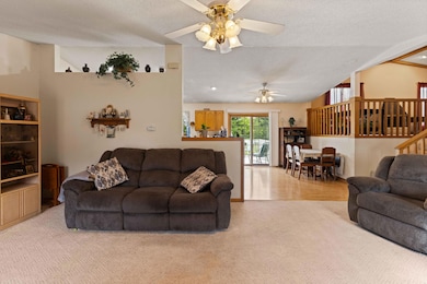 2021 Garst Cir, Boone, IA 50036 - photo 2