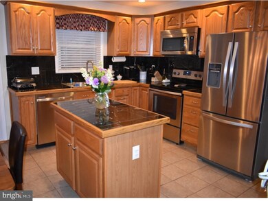 190 Gerald Ave, Orwigsburg, PA 17961 - photo 2