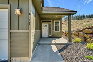 003-8306NorthJamesCourt-Spokane-WA-99208