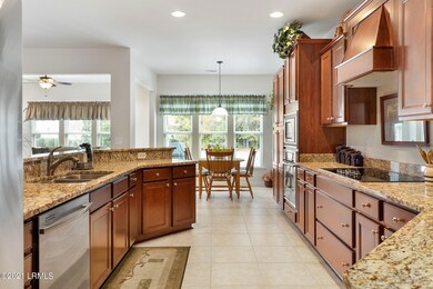 17 Whitepoint Gardens -- 2Kitchen