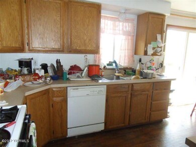 Kitchen (3)