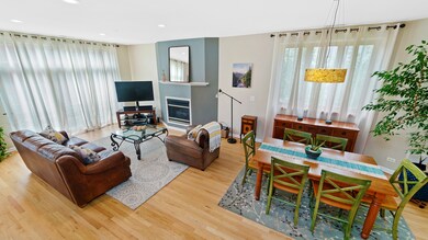 1112 W Fry St unit B, Chicago, IL 60642 - photo 6