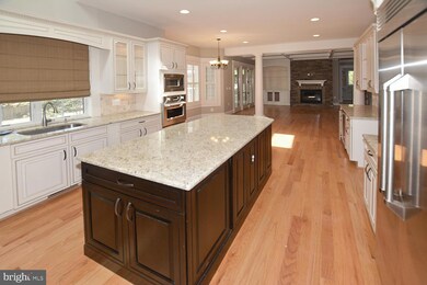 3522 Devon Dr, Falls Church, VA 22042 - photo 7