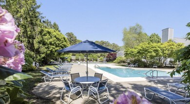 KW Pool 24