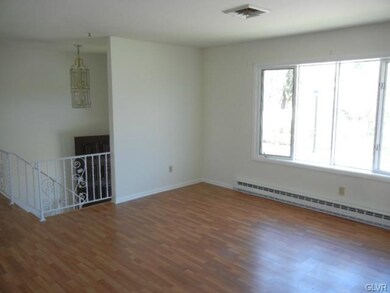 1704 Elmhurst Dr, Whitehall, PA 18052 - photo 4