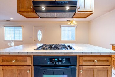 1811 Laurel Ave, Redding, CA 96001 - photo 7