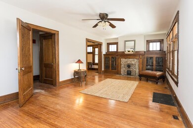 156 Crestview LR2