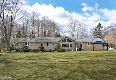 18 Overlook Dr, Holmdel, NJ 07733 - photo 2