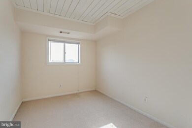 51 Skyhill Rd unit 303, Alexandria, VA 22314 - photo 6