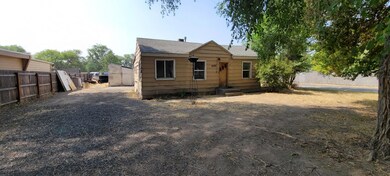 4030 Bisbee St, Klamath Falls, OR 97603 - photo 3