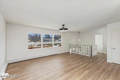 06-IMG_5638_Living Room_SSW