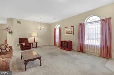 141 Leonard Ln, Harrisburg, PA 17111 - photo 2