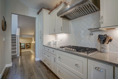 975 Brynhill Dr, Oregon, WI 53575 - photo 4