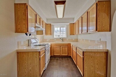 Kitchen Picture 2