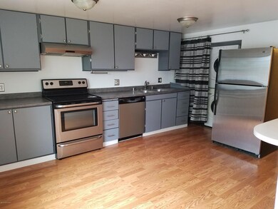 2810 Klamath Dr unit 2, Anchorage, AK 99517 - photo 3