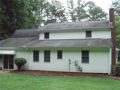 946 Greencastle Rd, Asheboro, NC 27205 - photo 5