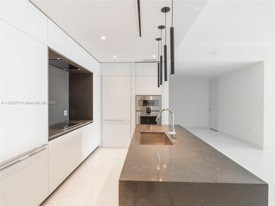 Aston Martin Residences unit 4305W, Miami, FL 33131 - photo 5