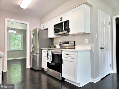 4639 Denpat Ct, Annandale, VA 22003 - photo 2