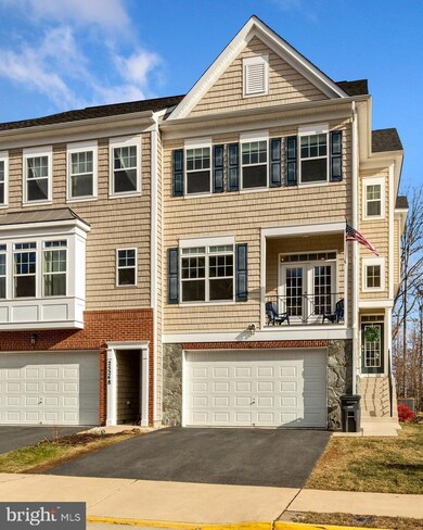 25250 Demilton Terrace, Chantilly, VA 20152 - photo 2