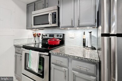 The Charleston unit 816, Arlington, VA 22201 - photo 4