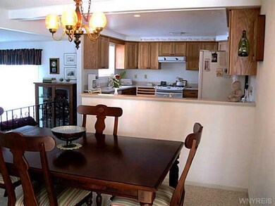 Dining Room. OPEN FLOOR PLAN.  DINING AREA CONNECT