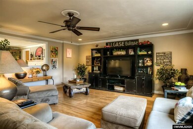 2121 SE Laura Ln, Dallas, OR 97338 - photo 7