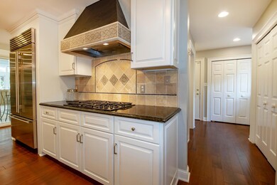 7 Kitchen