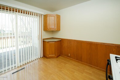 320 Locust St-107