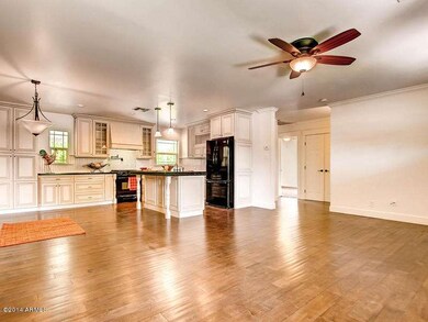 GREAT ROOM WITH FABULOUS KITCHEN
