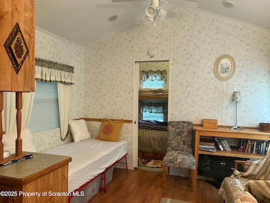 W699 Snowshoe Dr unit Wl9-699, Covington Township, PA 18444 - photo 7