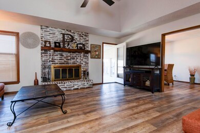 916 Fort Ct, Nixa, MO 65714 - photo 4