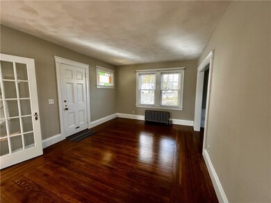 852 Warwick Ave, Warwick, RI 02888 - photo 5