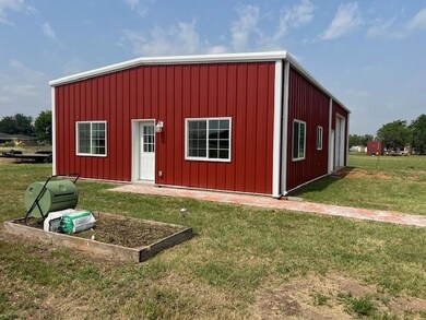 1051 Todd Trail unit B, Abilene, TX 79602 - photo 2