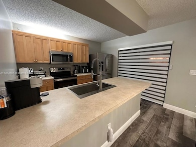 836 SW 118th Terrace unit 836, Davie, FL 33325 - photo 3