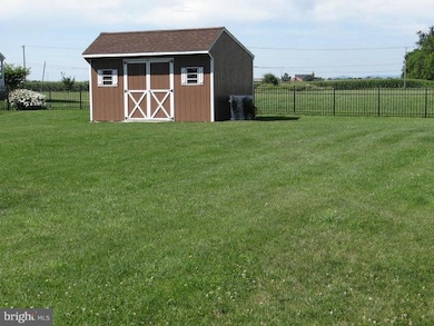 2340 Austin Ave, Chambersburg, PA 17202 - photo 5