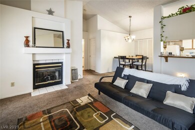 1632 N Torrey Pines Dr unit 202, Las Vegas, NV 89108 - photo 3