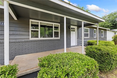 2312 W Holly St, Fayetteville, AR 72703 - photo 3