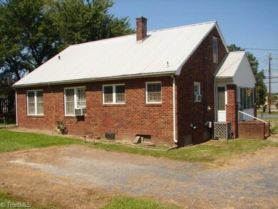 2419 S Fayetteville St, Asheboro, NC 27205 - photo 4