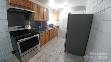 104 Clegg St, Statesville, NC 28677 - photo 4