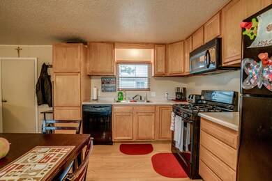 404 W Prairie Ln, Mandan, ND 58554 - photo 5