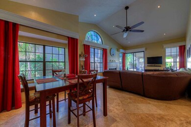 Casual Dining and Family Room